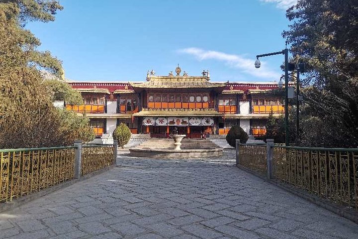 4 day Overview Tour of Tibet